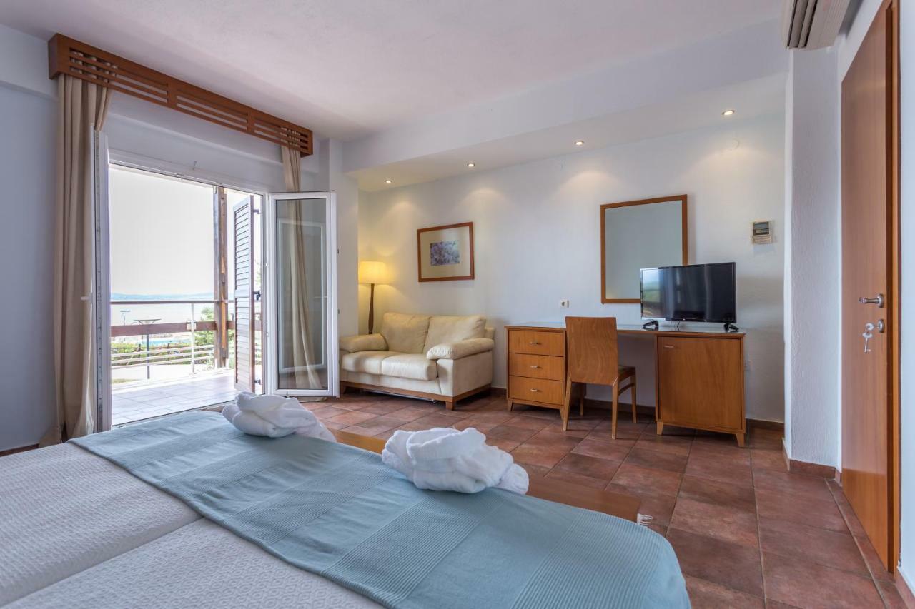 Hotel Xenia Ouranoupolis Extérieur photo