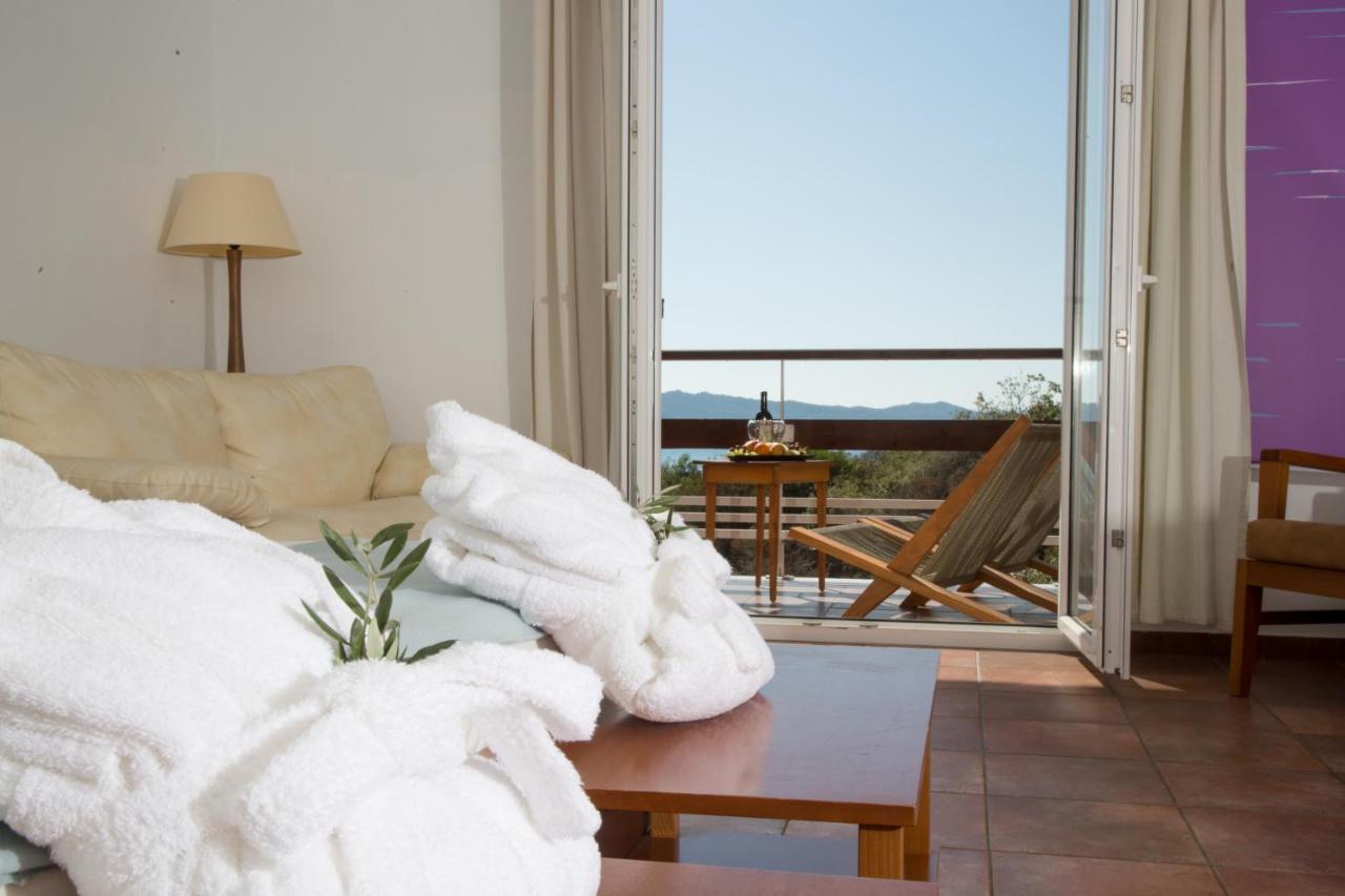 Hotel Xenia Ouranoupolis Extérieur photo